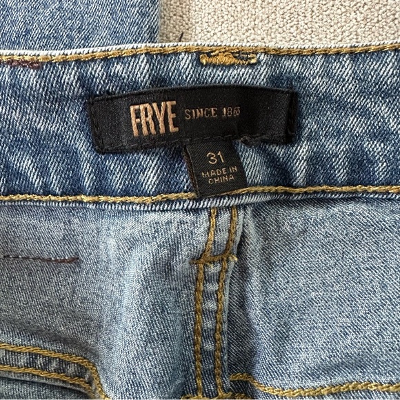 Frye Front Pocket Flare Jeans. Size 31. - Picture 5 of 11